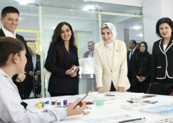 Bakan Göktaş, Özbekistan Aile ve Kadın Konseyi Başkan Yardımcısı Nurmatova ile görüştü