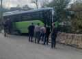 Özel halk otobüsü duvara çarptı: 10 yaralı