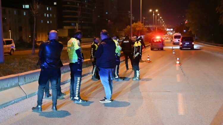 Kırakkale'de hafif ticari aracın çarptığı yaya öldü