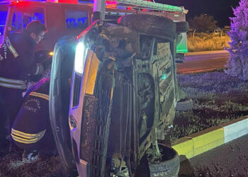Gaziantep’te devrilen otomobilin sürücüsü öldü
