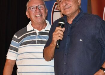 Altınordu'ya Yılmaz Vural'dan destek