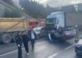 Bağcılar'da zincirleme kaza; yaralılar var