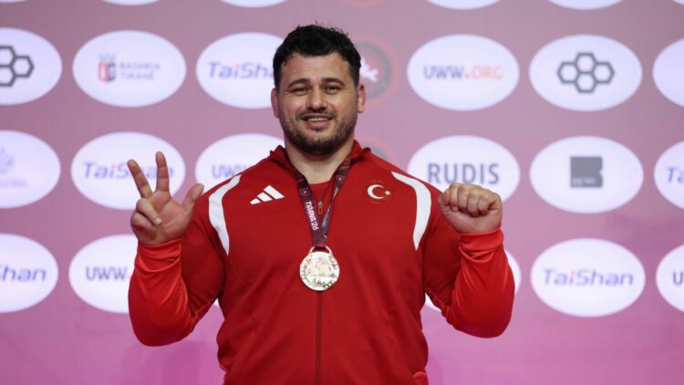 Dünya Güreş Şampiyonası Astana’da başladı