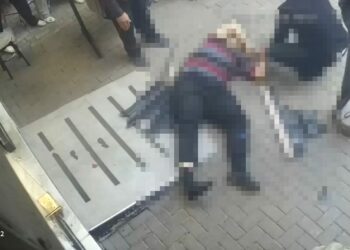 Yavru kediyi kurtarmak isterken 3’üncü kattan düşüp öldü