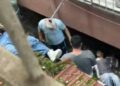 Küçükçekmece'de eve kilitlenen 2 genç kız, sarkıttıkları çarşafla kaçarken 3'üncü kattan düştü