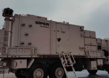 Bakan Kacır, SİPER-2'nin atış testi görüntülerini paylaştı