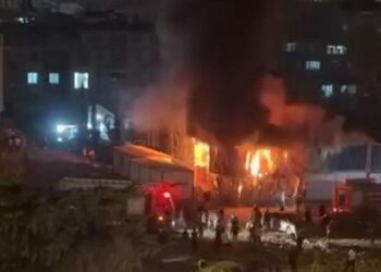 Hatay'da işçilerin kaldığı konteynerde yangın
