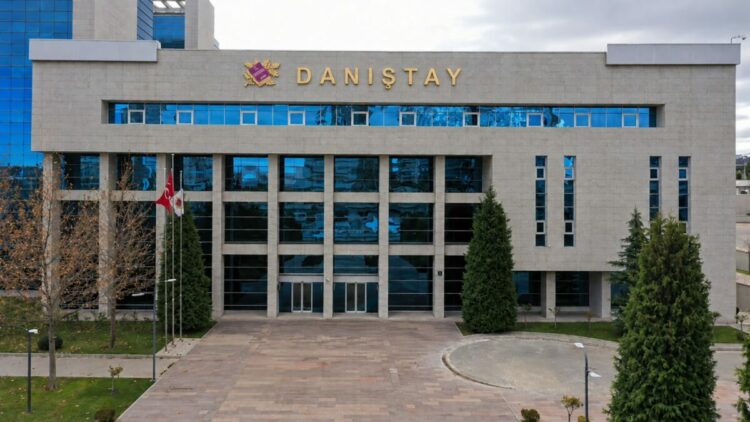 Kopya cezası alan öğrenci hukuk zaferi kazandı: Danıştay disiplin cezalarının silinmesinin önünü açtı