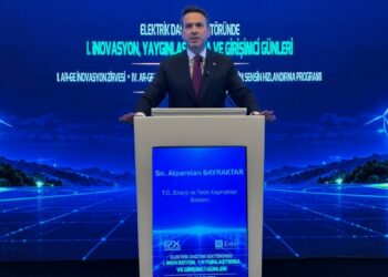 Bakan Bayraktar: 'Milli Enerji 2040' vizyonumuzu paylaşacağız