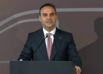 Bakan Kacır: Türkiye, otomotiv ve mobilite yatırımları için doğru adrestir