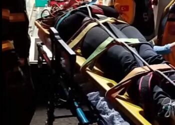 20 metre yükseklikten ormanlık alana düşerek yaralandı
