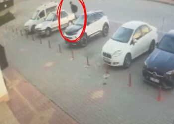 Kuyumcu dükkanında 1,8 milyon TL'lik altını bozdururken suçüstü yakalandı