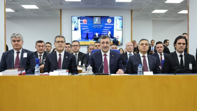 2027 bütçesi, TBMM Plan ve Bütçe Komisyonu’nda: Muhalefet "Güven bırakmadınız" dedi, hükümet yanıtladı