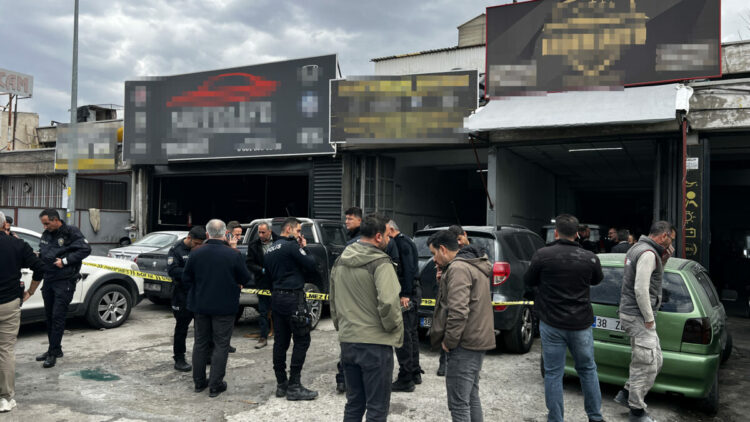 Kayseri'de oto tamirhanesinde silahlı kavga: 3 yaralı