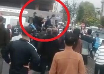 Seyyar satıcı ile zabıta arasındaki arbede kamerada