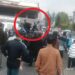 Seyyar satıcı ile zabıta arasındaki arbede kamerada