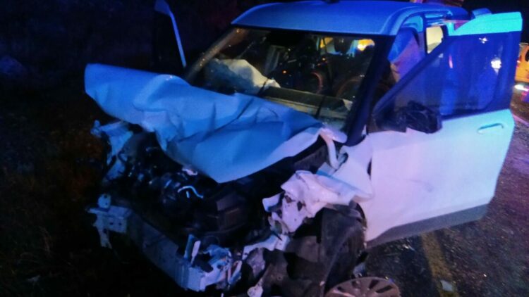 Mardin’de hafif ticari araç ile otomobil çarpıştı: 1 ölü, 3 yaralı