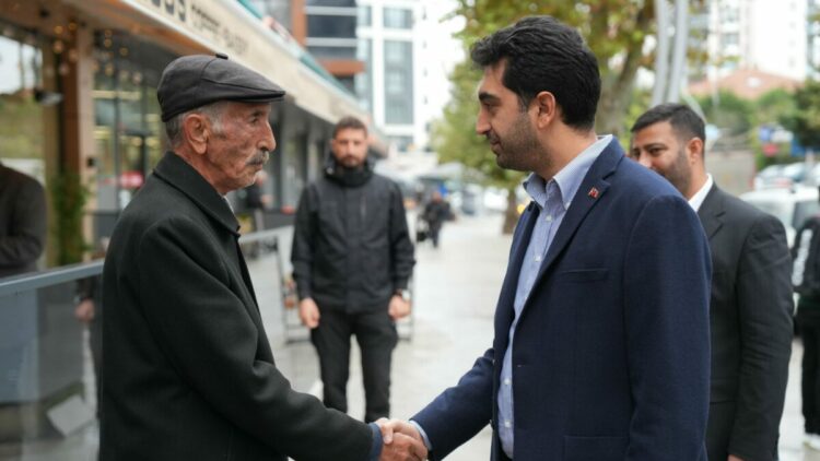 Tuzla Belediye Başkanı Bingöl, Aydınlı Mahallesi’nde esnaf ve vatandaşlarla buluştu