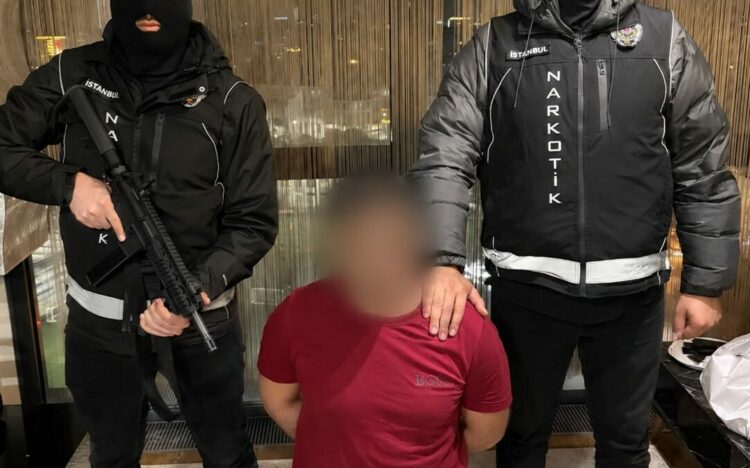 Uluslararası seviyede aranan şüpheli İstanbul'da yakalandı