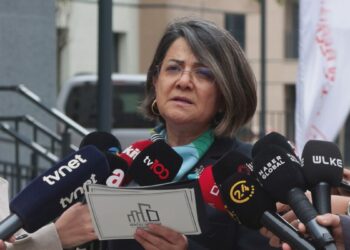 Maltepe'de çöken Kardeşler Apartmanı'ndaki hak sahiplerine yeni konutlar teslim edilmeye başlandı