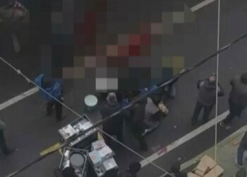 Sancaktepe’de pazarda çıkan bıçaklı kavgada biri çocuk 6 kişi yaralandı