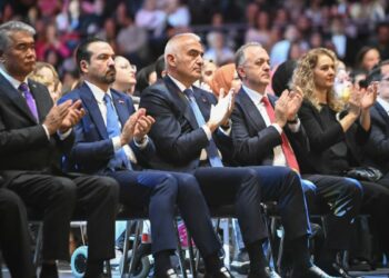 Ersoy: Farklı coğrafyalardan yükselen sesler, cumhuriyetimizin coşkusunda birleşti