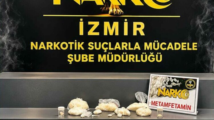 İzmir’de uyuşturucu operasyonunda 3 tutuklama