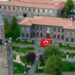 Tarihi İçkale’de 54 metrekarelik Türk bayrağıyla Cumhuriyet coşkusu