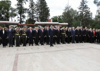 KKTC'de 29 Ekim Cumhuriyet Bayramı törenlerle kutlandı