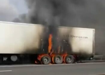 TIR’da çıkan yangın söndürüldü