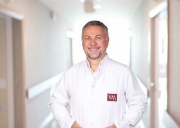 'Göz kapaklarındaki sarkma görme alanını daraltabilir'
