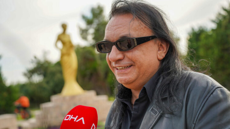 Müzisyen Gökhan Kırdar Altın Portakal'da konuştu: "Tüür davulu kültürümüzün köküdür"