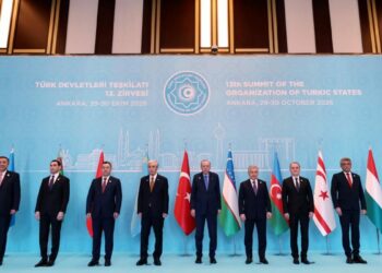Türk Devletleri Teşkilatı Zirvesi'nde liderler aile fotoğrafında buluştu