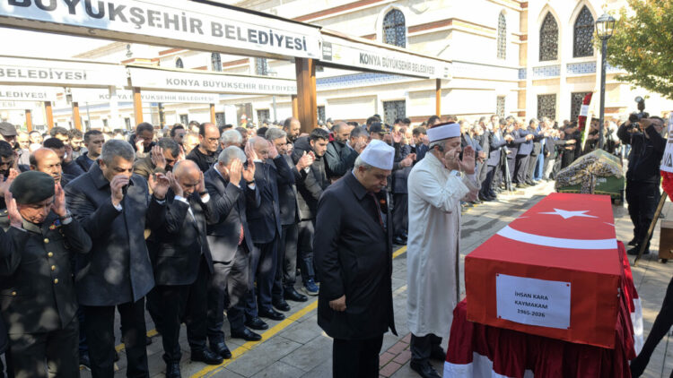 Muratpaşa Kaymakamı Kara, Konya'da toprağa verildi