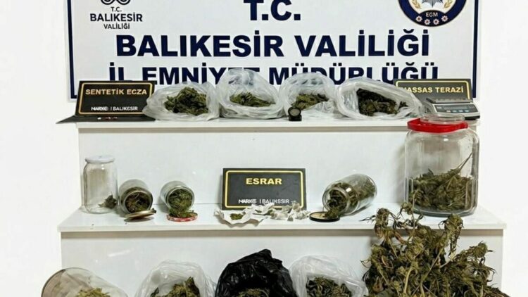 Balıkesir'de uyuşturucu operasyonu; 2 gözaltı