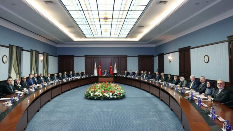 AK Parti'de MYK, Cumhurbaşkanı Erdoğan başkanlığında toplandı