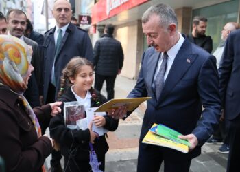 'Ağaçlar Kitap Açtı' etkinliği renkli görüntülere sahne oldu