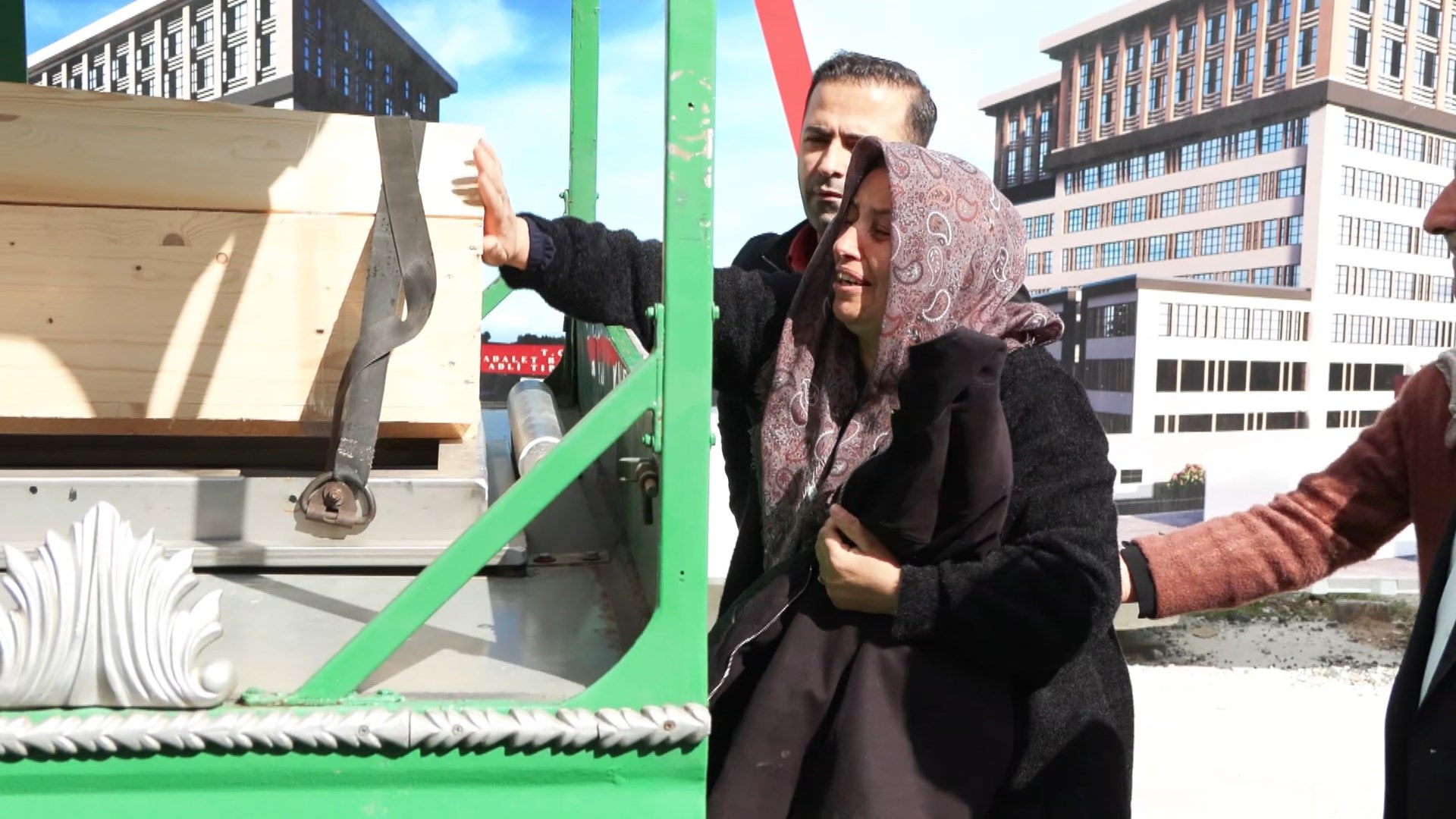 Eyüpsultan'da çocukluk arkadaşı işçiler akıma kapıldı; 1 ölü, 1 yaralı