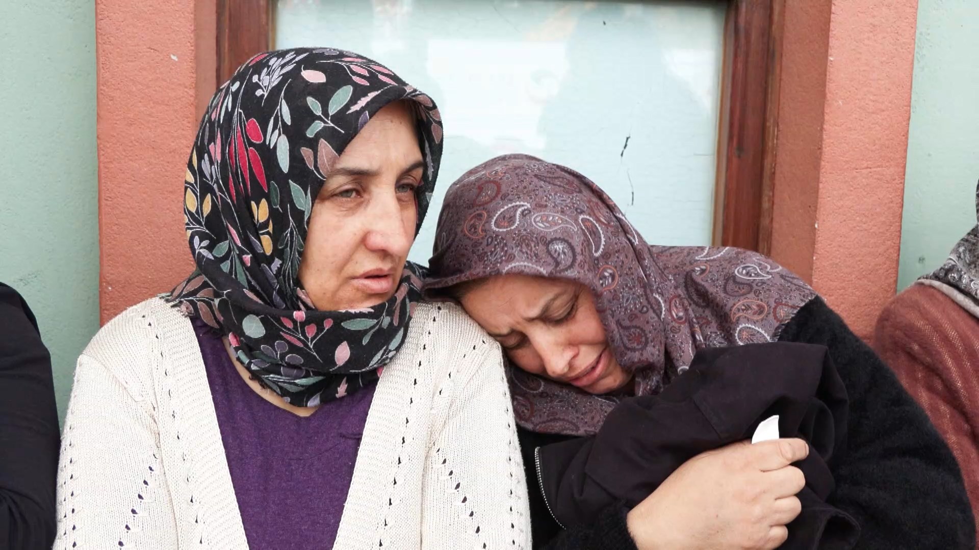 Eyüpsultan'da çocukluk arkadaşı işçiler akıma kapıldı; 1 ölü, 1 yaralı