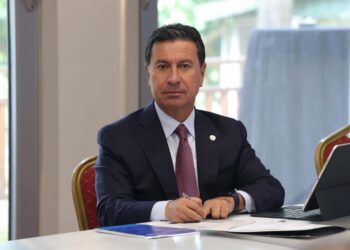 Muğla Büyükşehir Belediye Başkanı Aras, CHP’den istifa etti