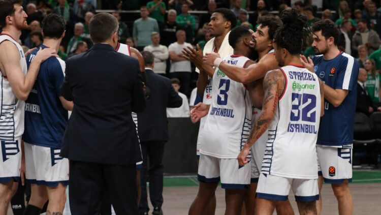Zalgiris Kaunas - Anadolu Efes : 70-85