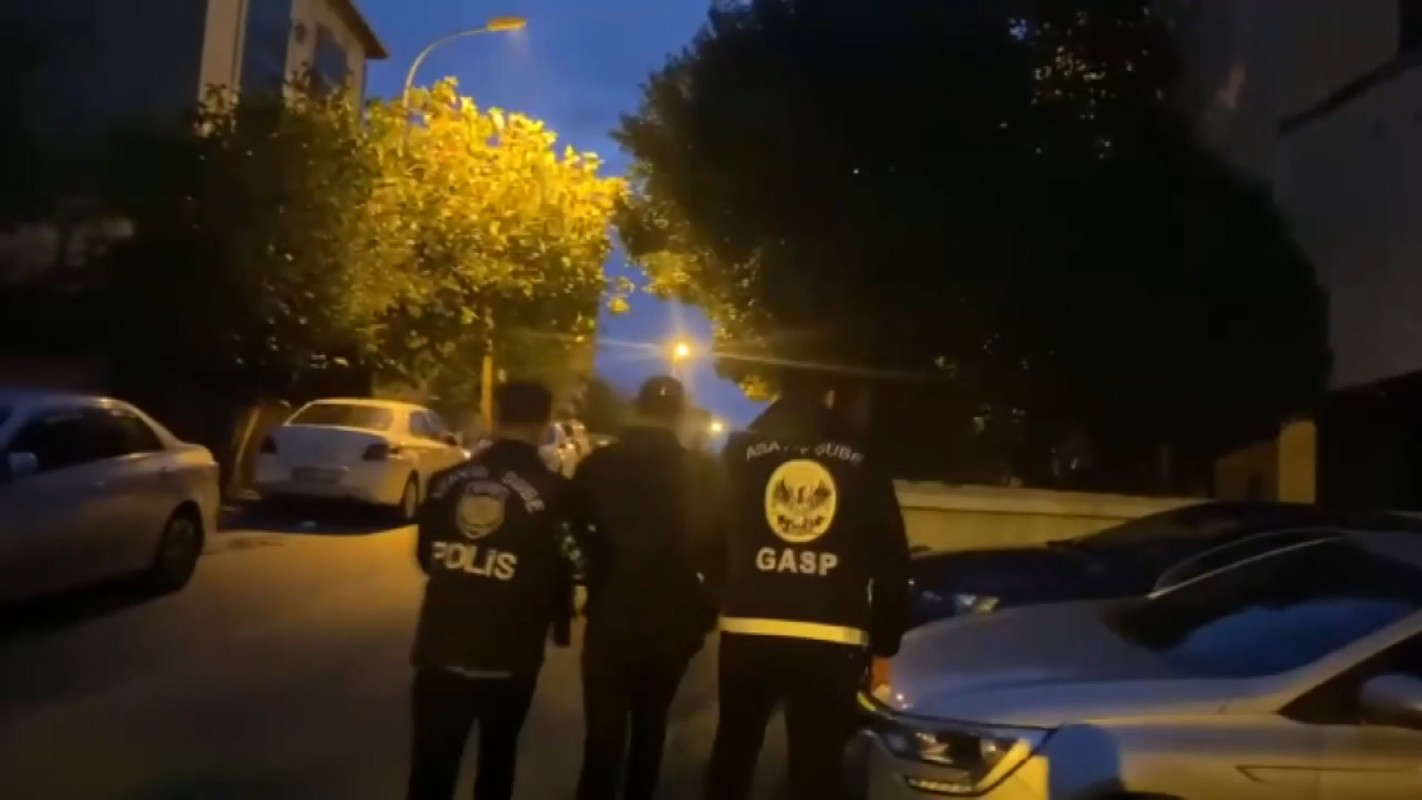 İkinci el araçları sahte ekspertiz raporuyla satan 16 şüpheli yakalandı; mağdurlar konuştu