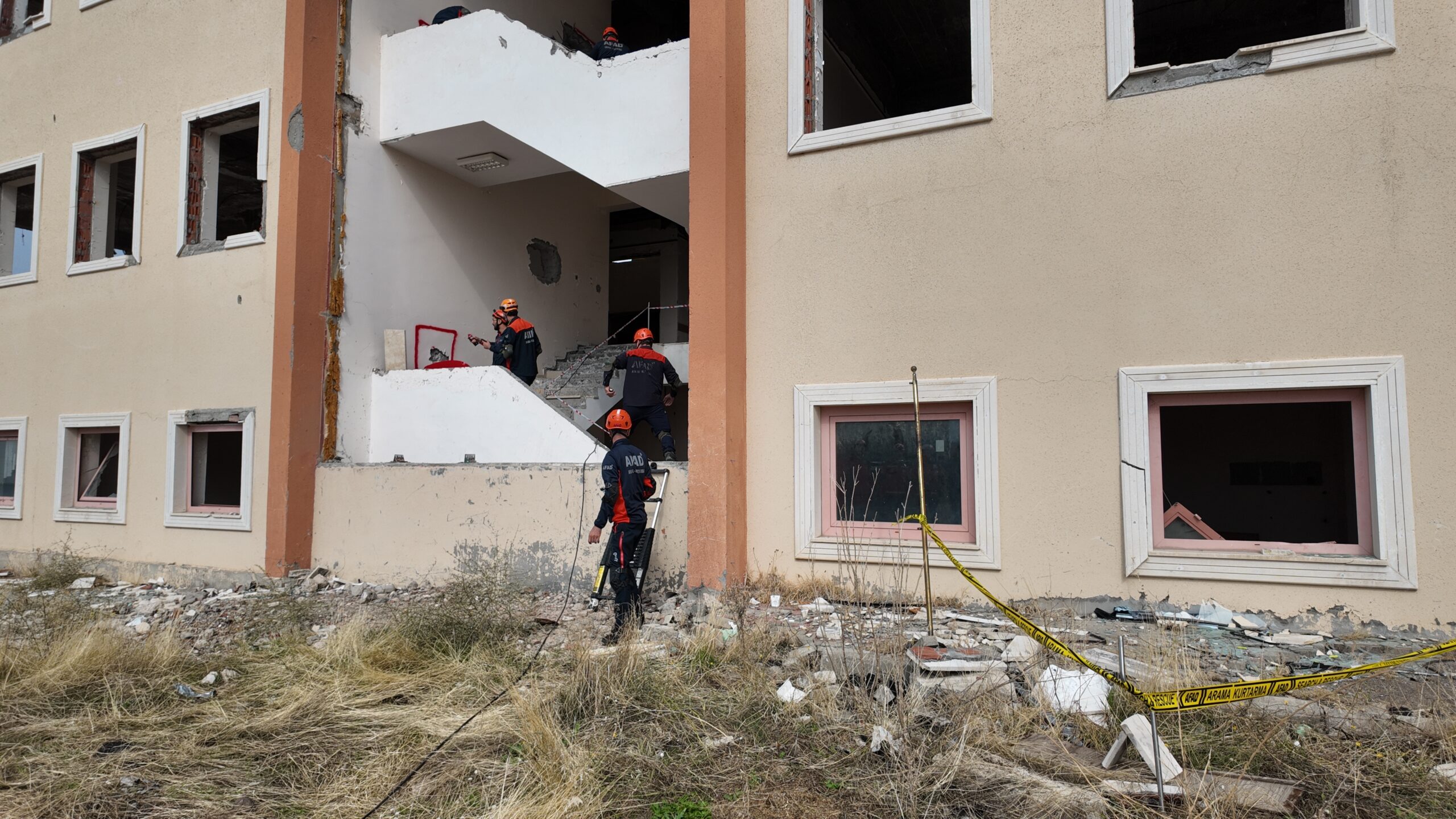 Bingöl'de 7 büyüklüğünde deprem senaryolu tatbikat