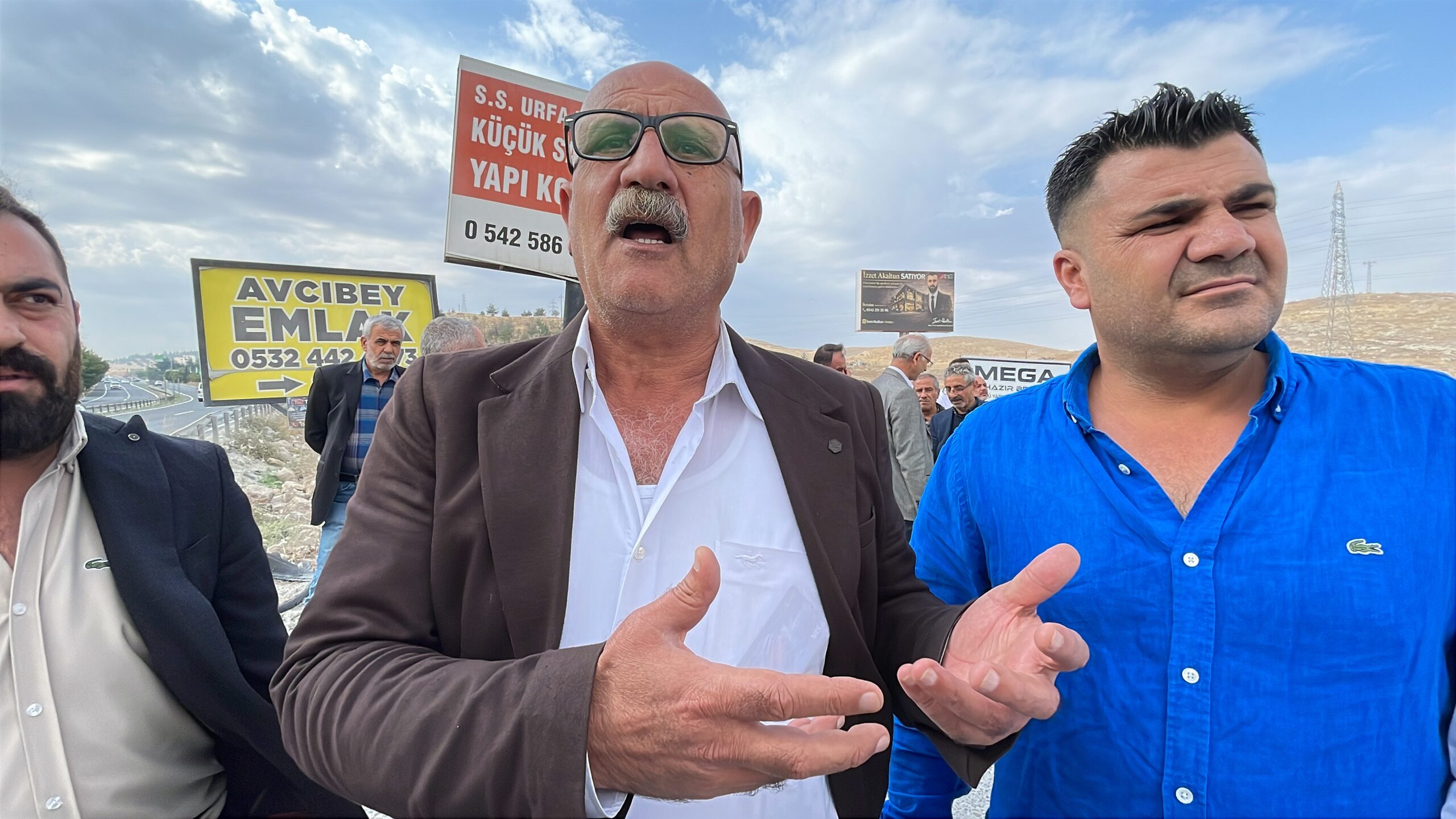 Sık sık kazaların yaşandığı ana yol bağlantı noktasına esnaftan ‘kavşak’ talebi