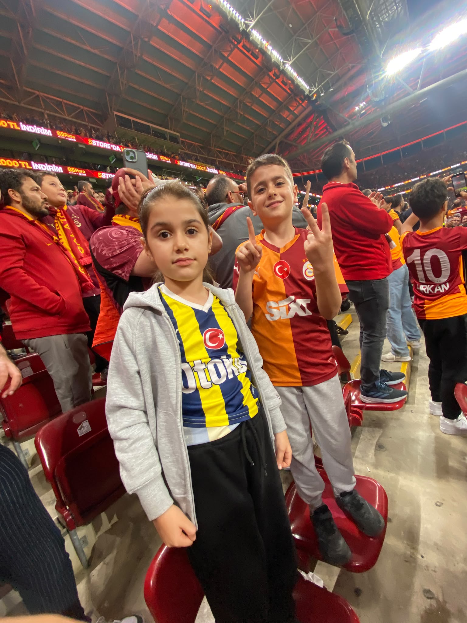 Derbiyi deplasmanda Fenerbahçe formasıyla takip eden minik taraftardan mesaj: Çok güzel duygular yaşadım, teşekkür ederim