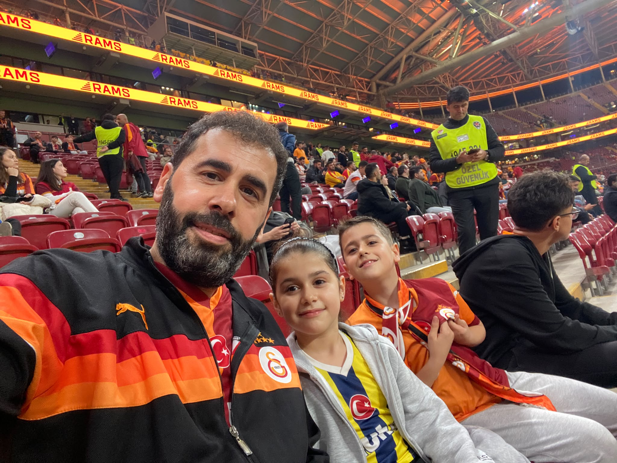 Derbiyi deplasmanda Fenerbahçe formasıyla takip eden minik taraftardan mesaj: Çok güzel duygular yaşadım, teşekkür ederim