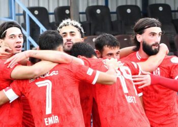 Balıkesirspor Kavçak ile dolu dizgin