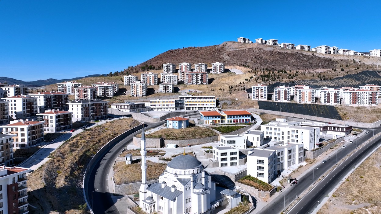 Bakan Kurum: İzmir'i tüm afetlere dirençli hale getireceğiz