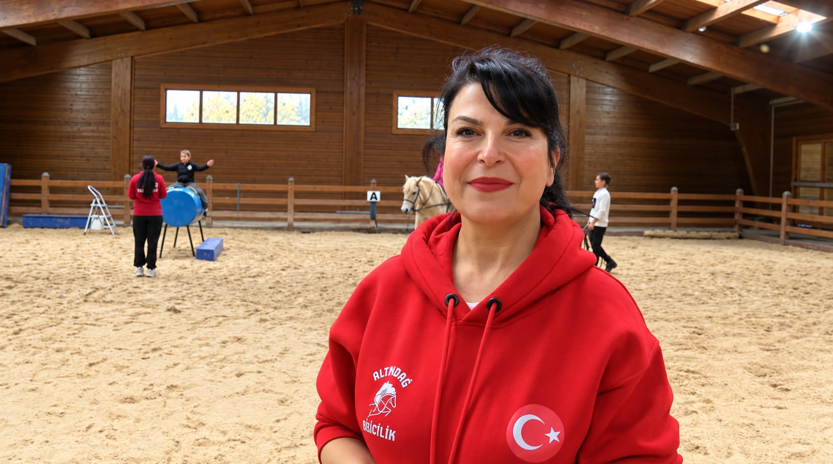 Özel gereksinimli çocuklara atlı jimnastikle rehabilitasyon