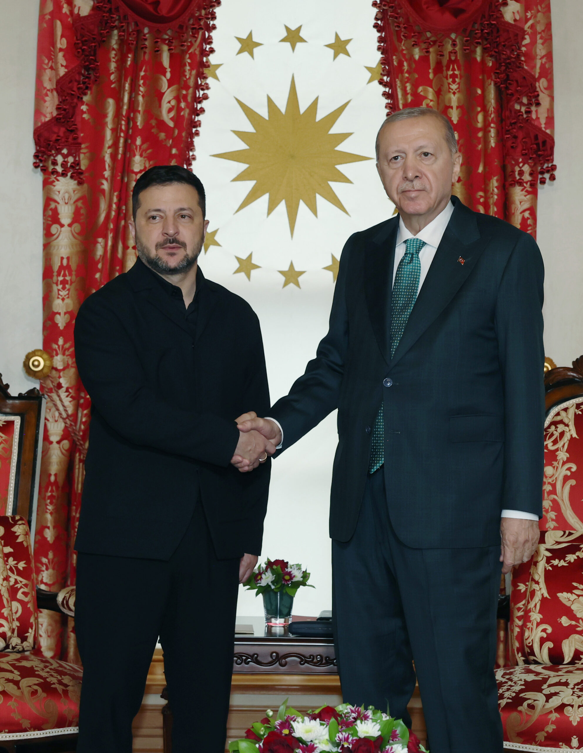 Cumhurbaşkanı Erdoğan ve Zelenskiy'in İstanbul'daki görüşmesi başladı